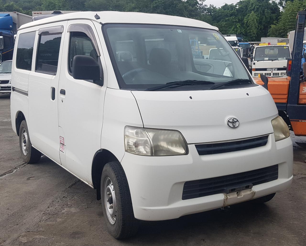 TOYOTA LITE ACE